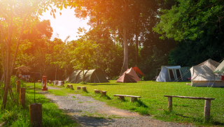 BOURGOGNE - CAMPING BIEN EQUIPE